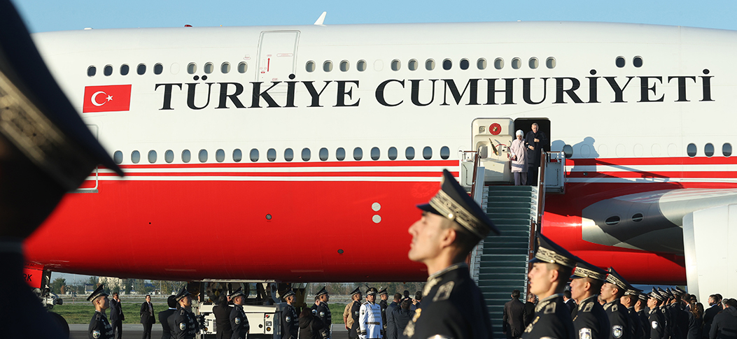 Cumhurbaşkanı Erdoğan, Özbekistan'ın Semerkant kentinde resmi törenle karşılandı